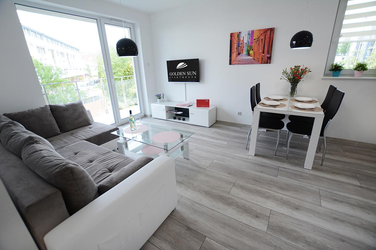 Apartament Magnolia Kolobrzeg Bagian luar foto