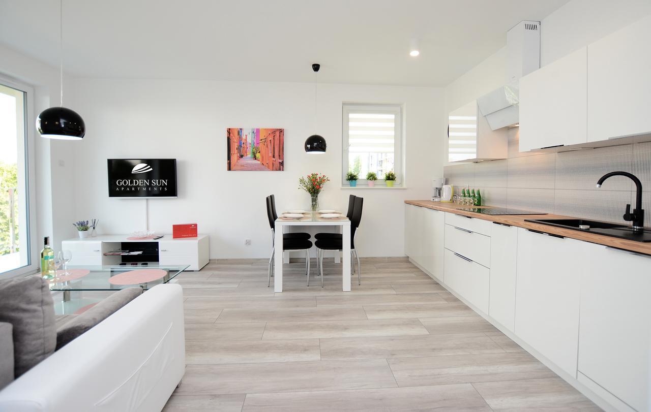 Apartament Magnolia Kolobrzeg Bagian luar foto